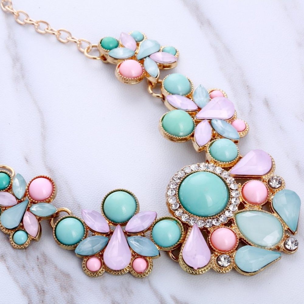 N46 | Pink Blue Beads Geometric Mosaic Necklace - Picture 4 of 7